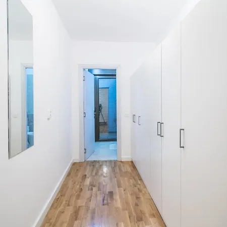 Ficusului Aparthotel *