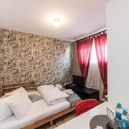 Ficusului * Cluj-Napoca
